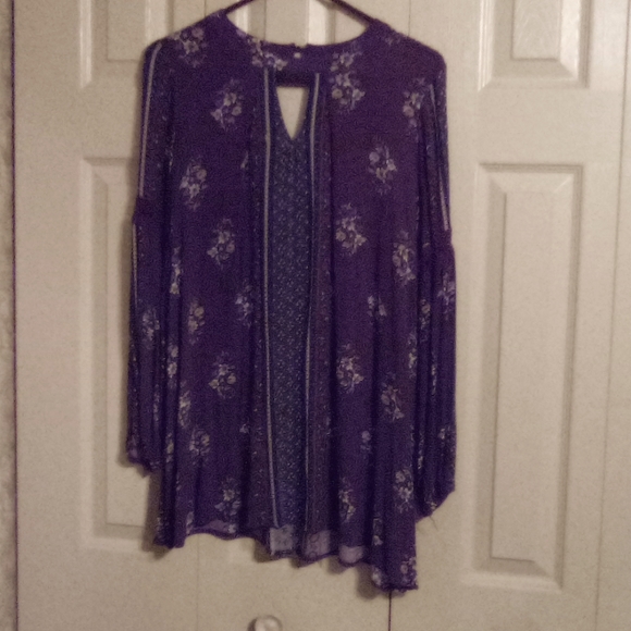 Short dress like new. - Picture 1 of 3